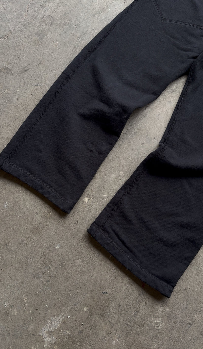 triple black 22' (Pre-Order)